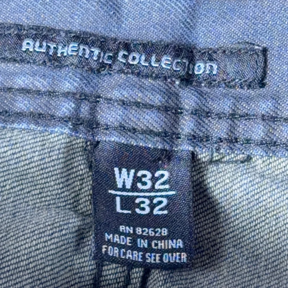 Y2K Southpole Authentic Collection Mens Black Faded Straight Leg Jeans W32 L32